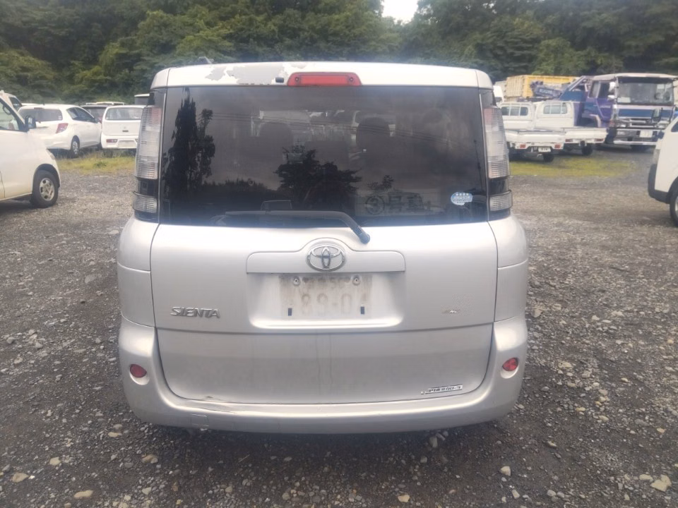 TOYOTA SIENTA