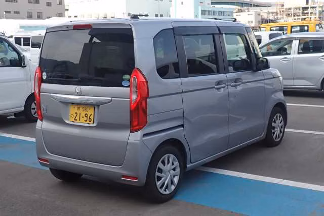 HONDA N-BOX