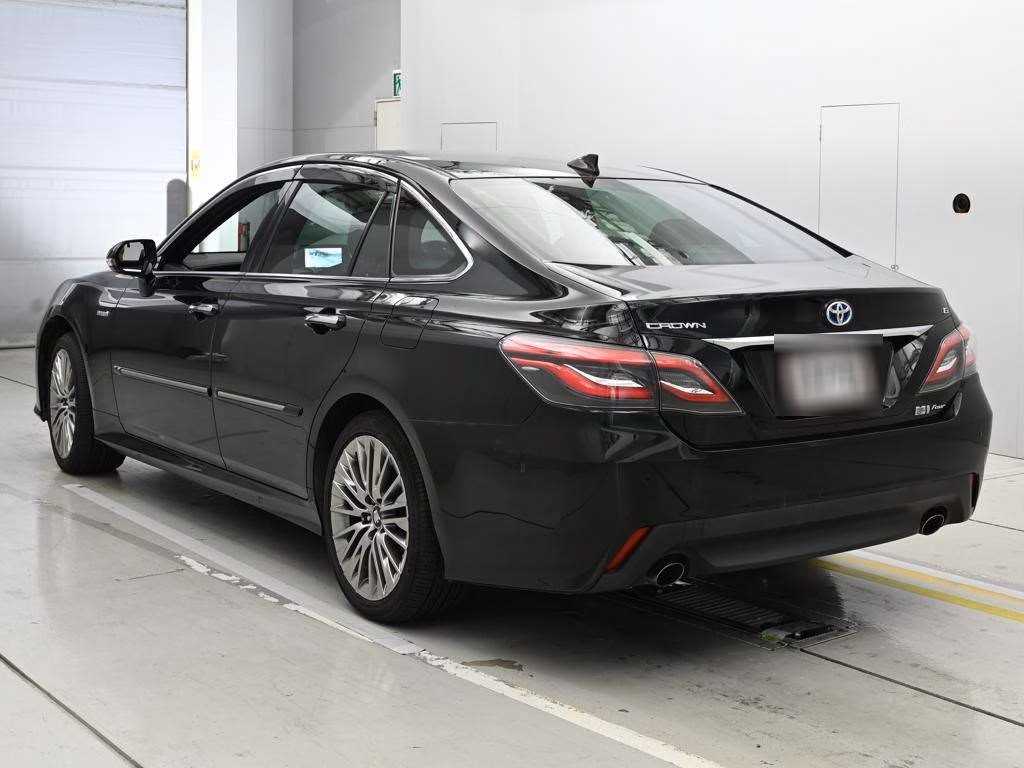 TOYOTA CROWN