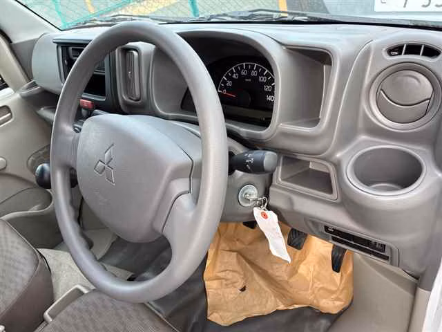 MITSUBISHI MINICAB
