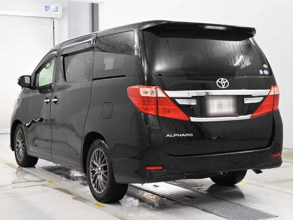 TOYOTA ALPHARD