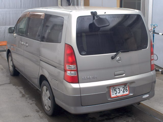 NISSAN SERENA