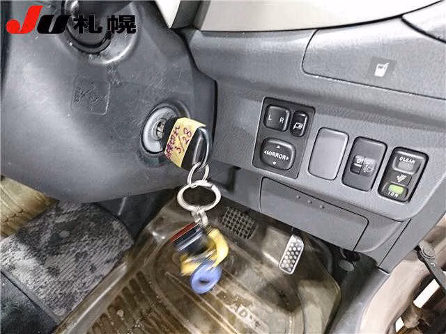 DAIHATSU MOVE LATTE
