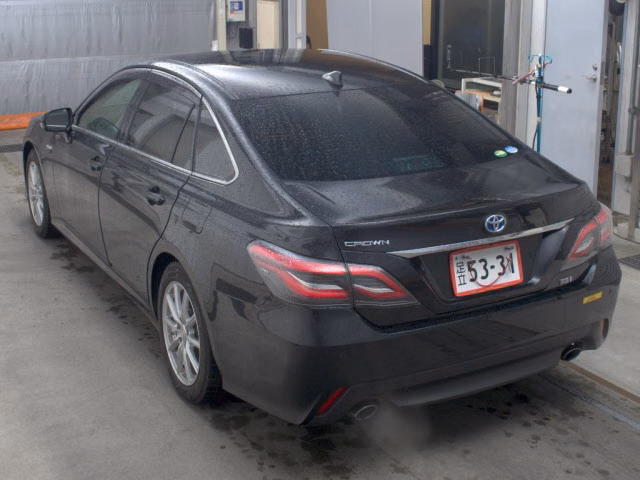 TOYOTA CROWN