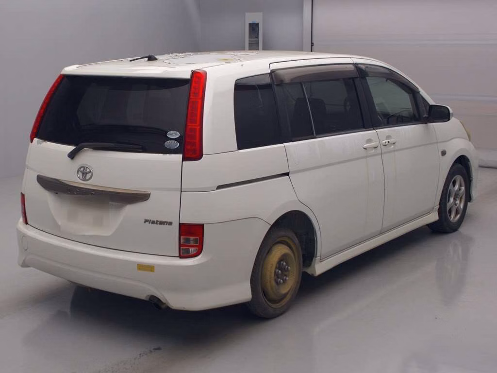 TOYOTA ISIS