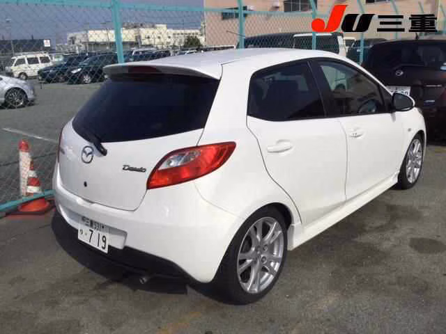 MAZDA DEMIO