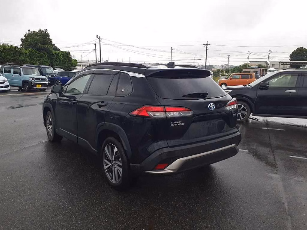 TOYOTA COROLLA CROSS