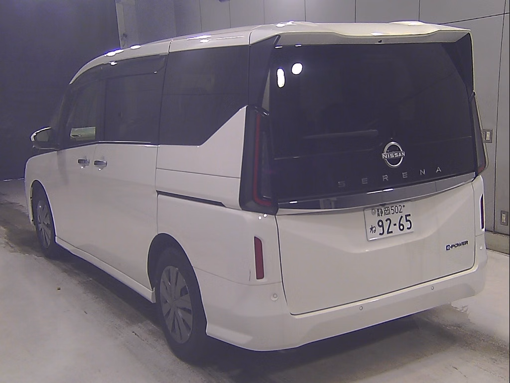 NISSAN SERENA