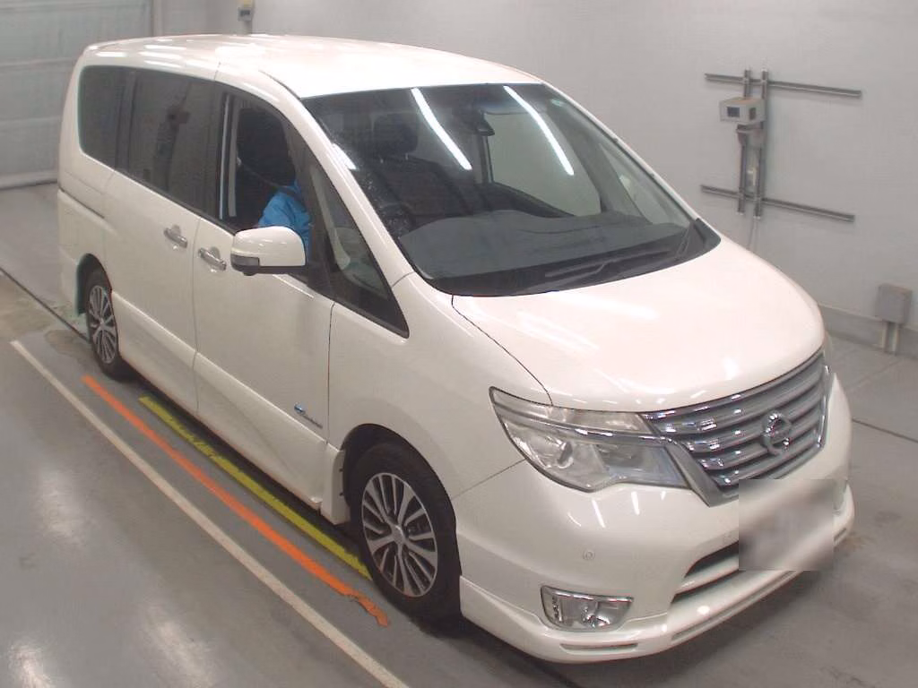 NISSAN SERENA