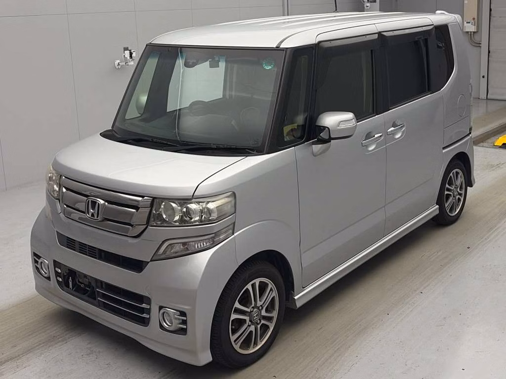 HONDA N-BOX