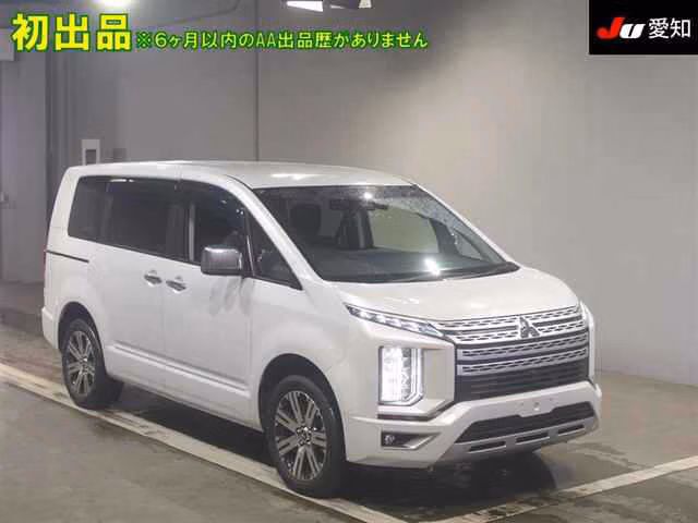 MITSUBISHI DELICA D:5