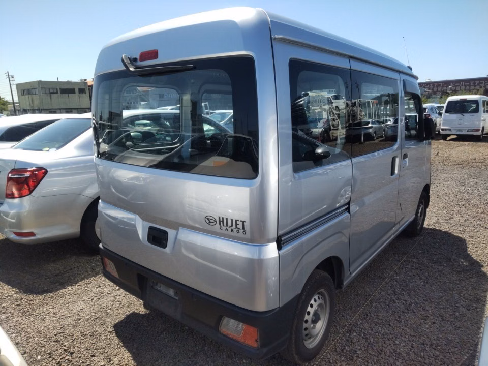 DAIHATSU ATRAI
