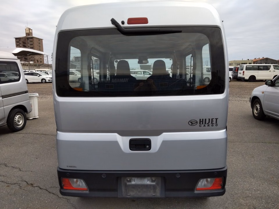 DAIHATSU ATRAI