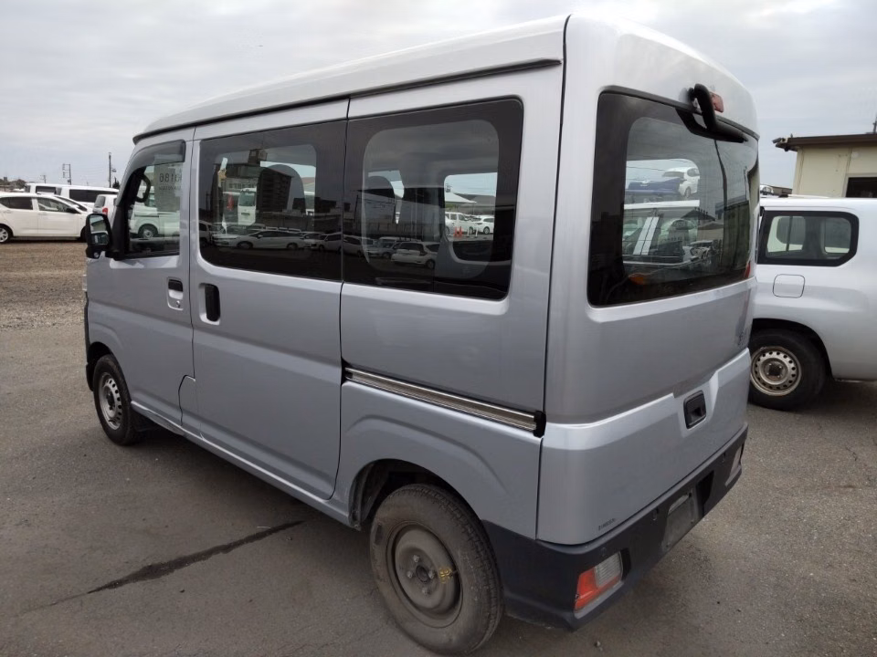 DAIHATSU ATRAI