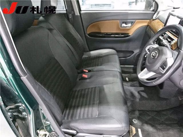 DAIHATSU CAST