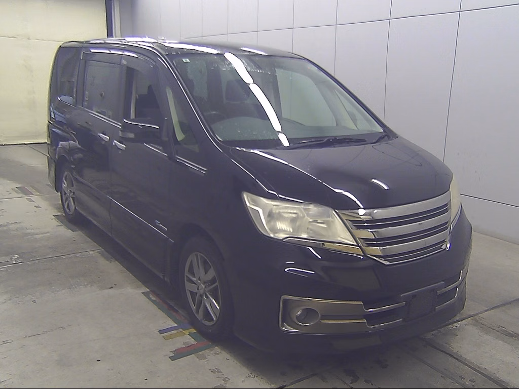 NISSAN SERENA