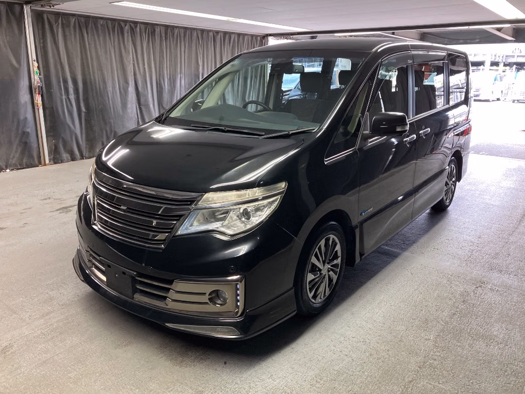 NISSAN SERENA