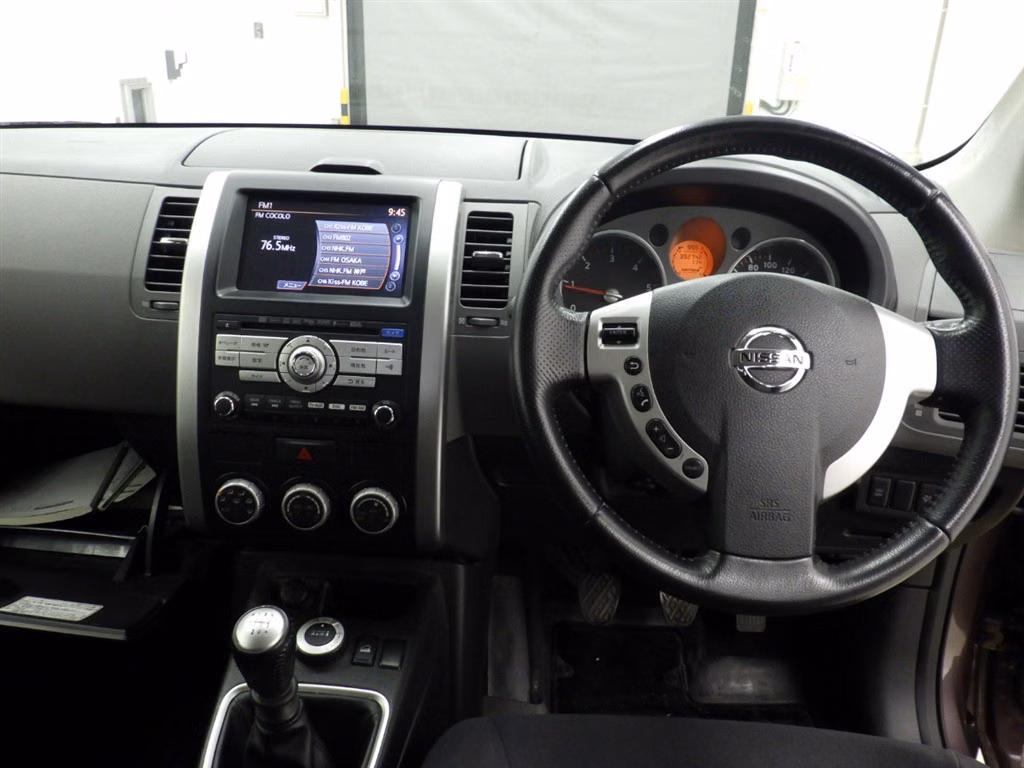 NISSAN X-TRAIL
