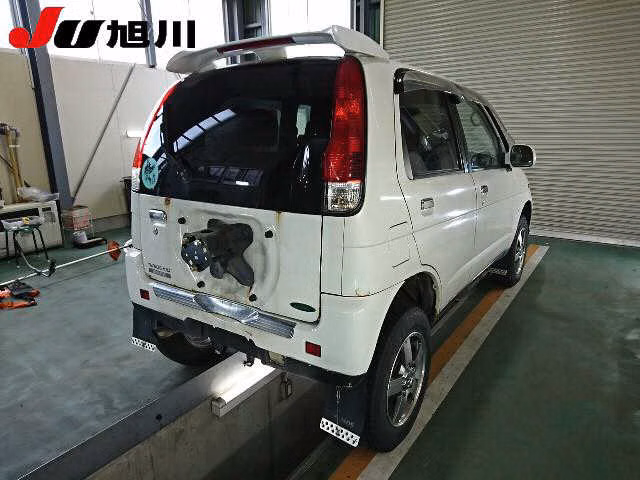 DAIHATSU TERIOS KID