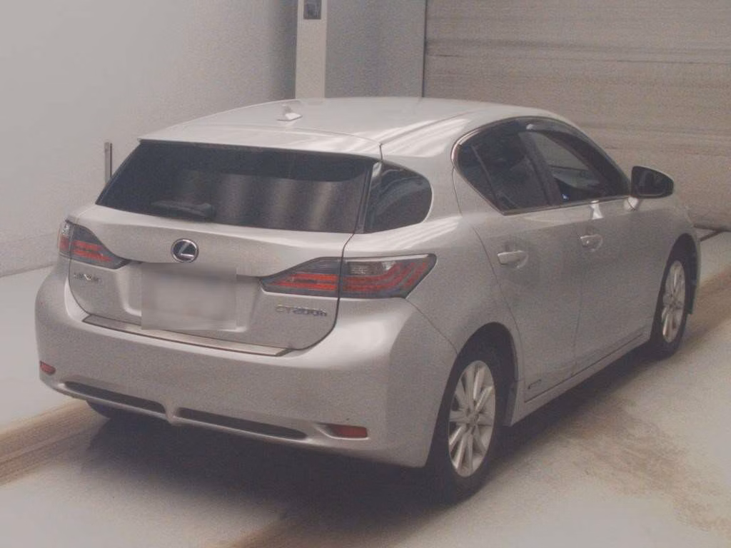 LEXUS CT200H