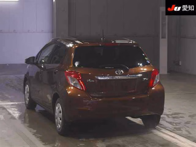 TOYOTA VITZ