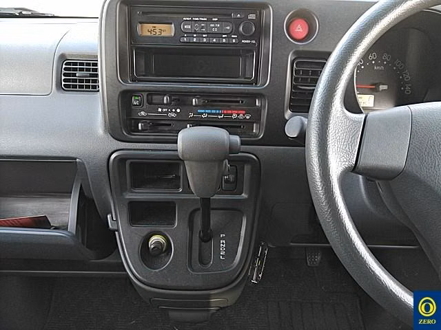 TOYOTA PIXIS VAN