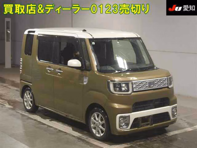 DAIHATSU WAKE