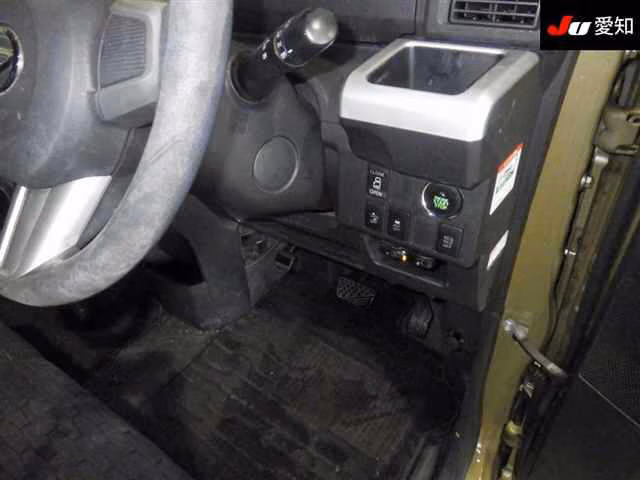 DAIHATSU WAKE