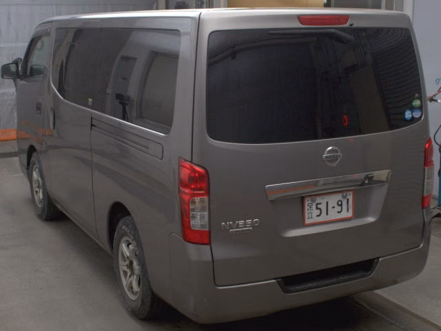 NISSAN NV350 CARAVAN