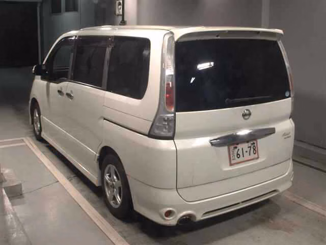 NISSAN SERENA