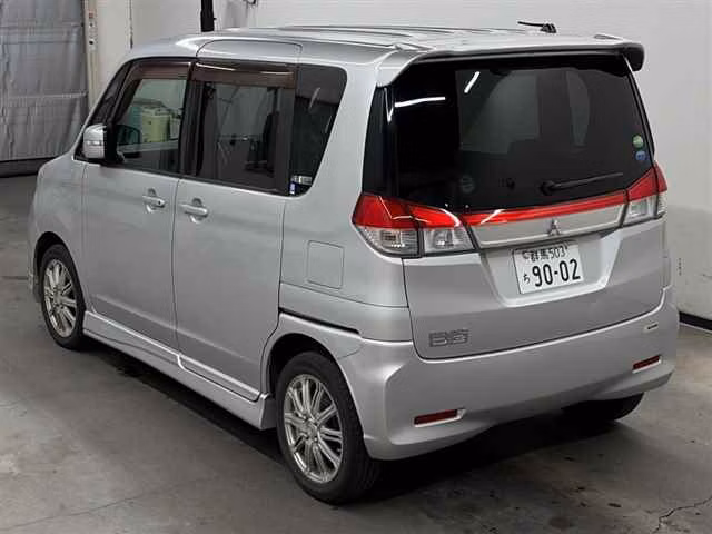 MITSUBISHI DELICA D:2