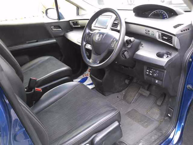 HONDA FREED