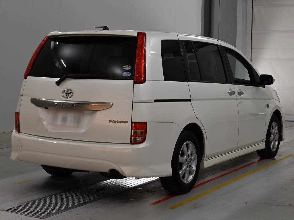 TOYOTA ISIS