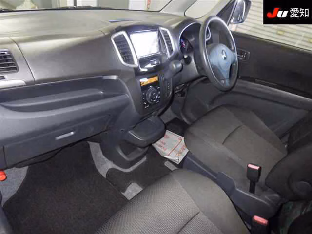 MITSUBISHI DELICA D:2