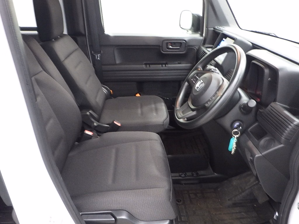 HONDA N-VAN