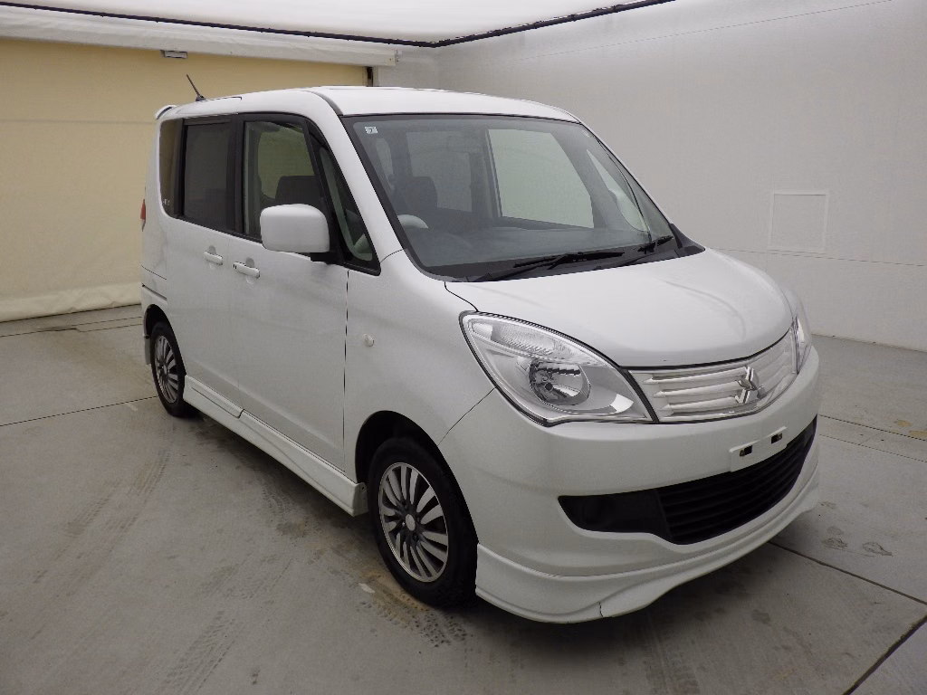 MITSUBISHI DELICA D:2