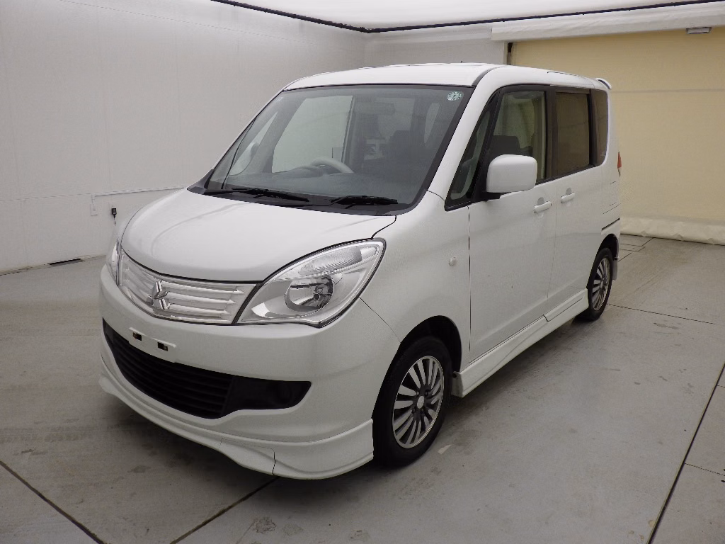MITSUBISHI DELICA D:2