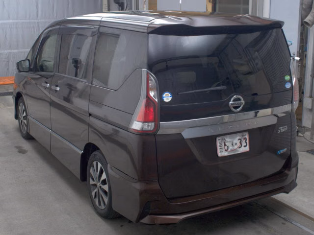 NISSAN SERENA
