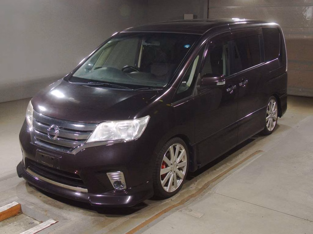 NISSAN SERENA