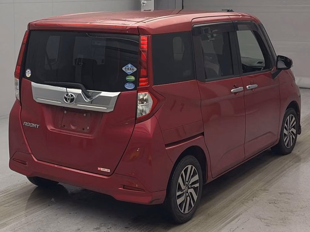 TOYOTA ROOMY