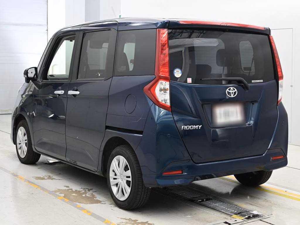 TOYOTA ROOMY