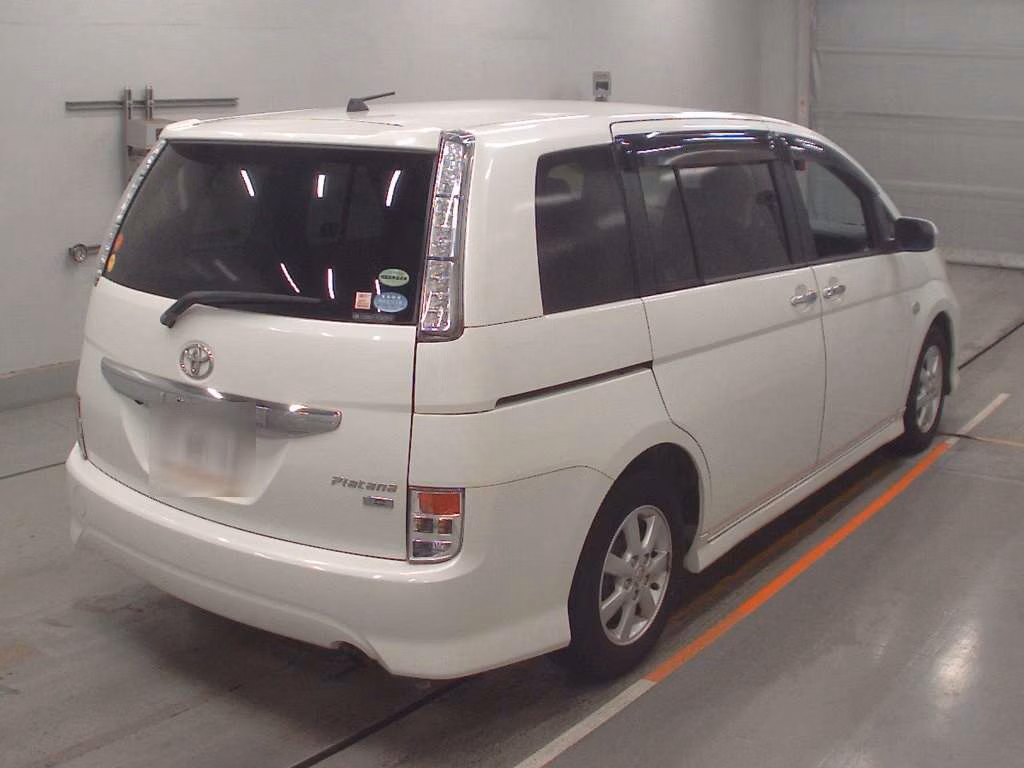 TOYOTA ISIS
