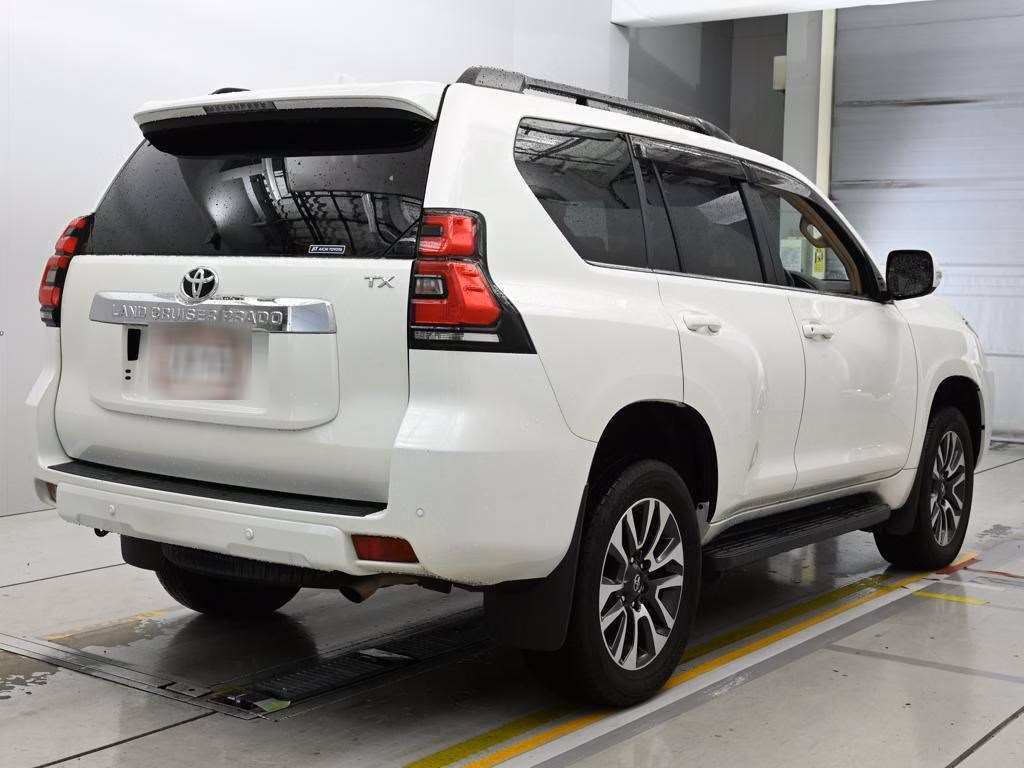 TOYOTA LAND CRUISER PRADO