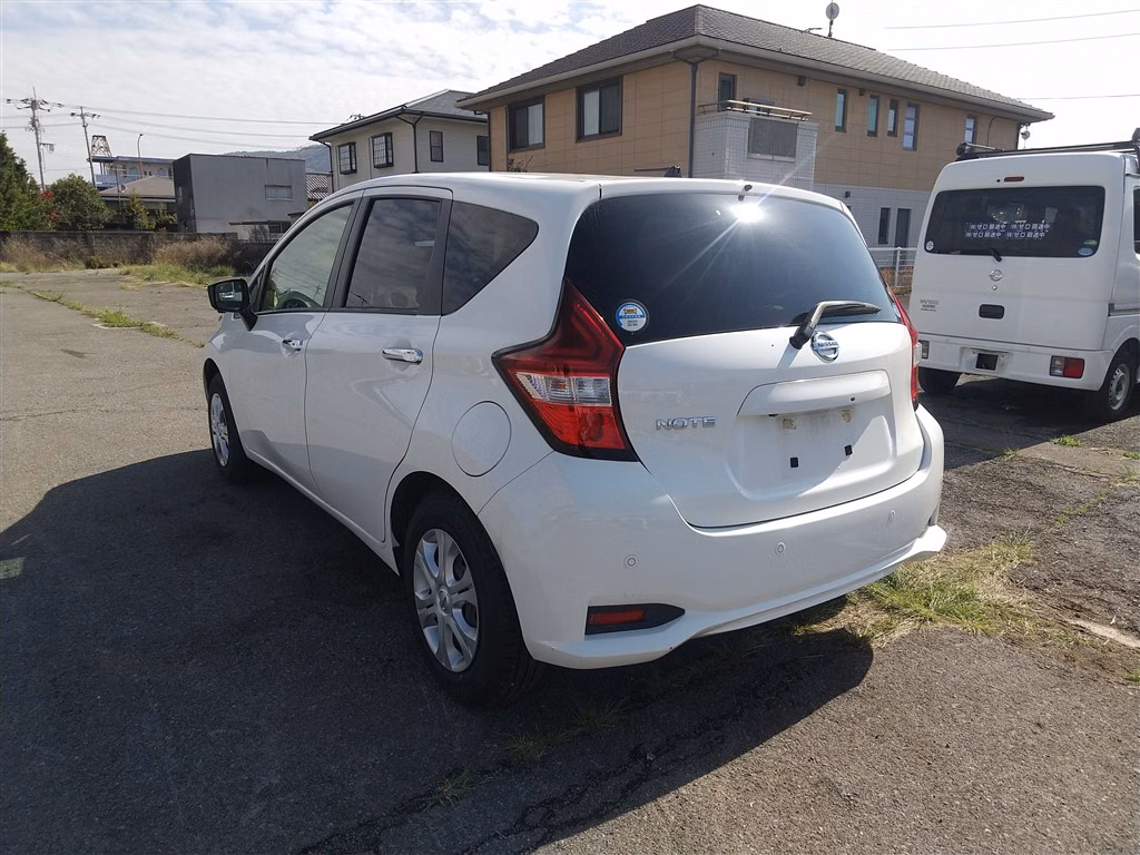 NISSAN NOTE