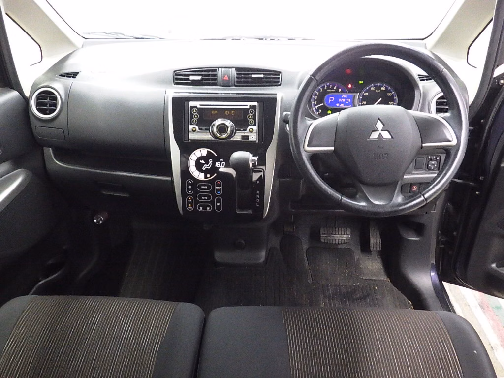 MITSUBISHI EK CUSTOM