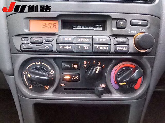 NISSAN SUNNY