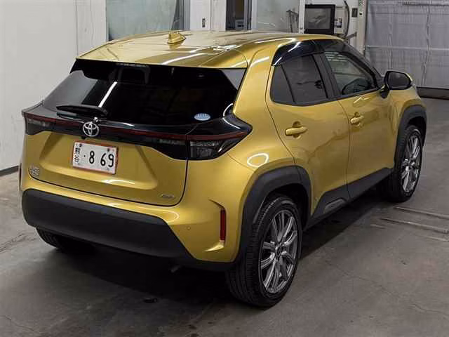 TOYOTA YARIS CROSS