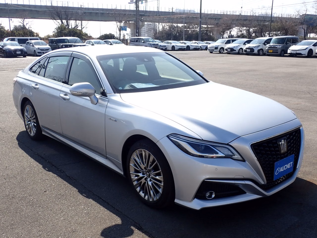 TOYOTA CROWN