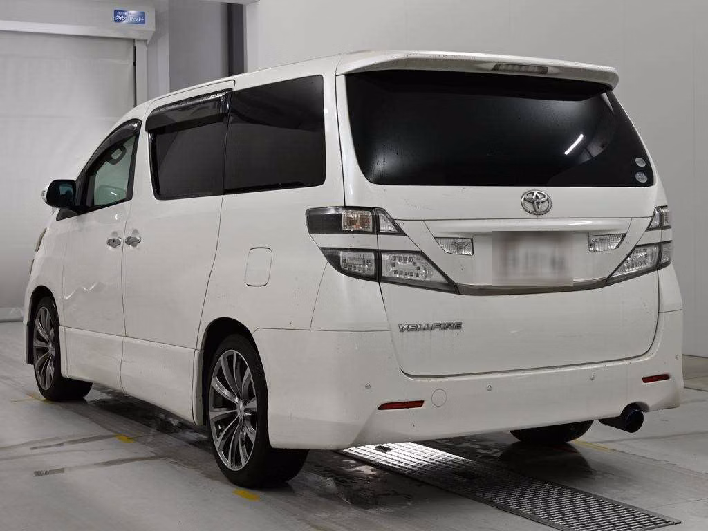 TOYOTA VELLFIRE