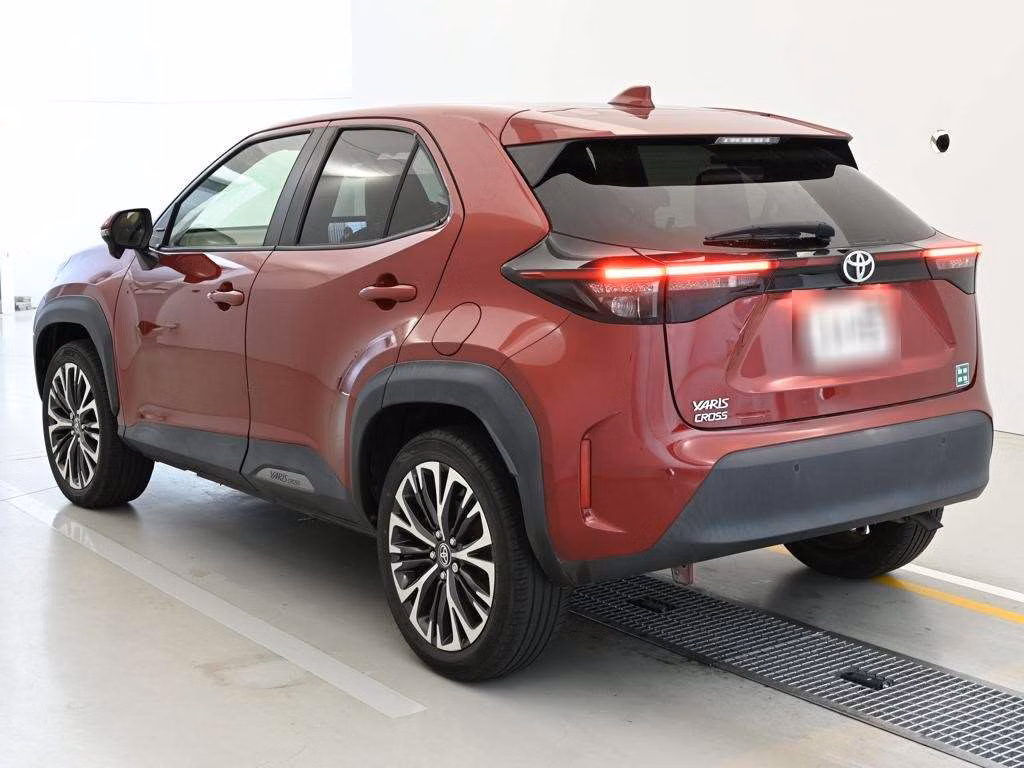 TOYOTA YARIS CROSS